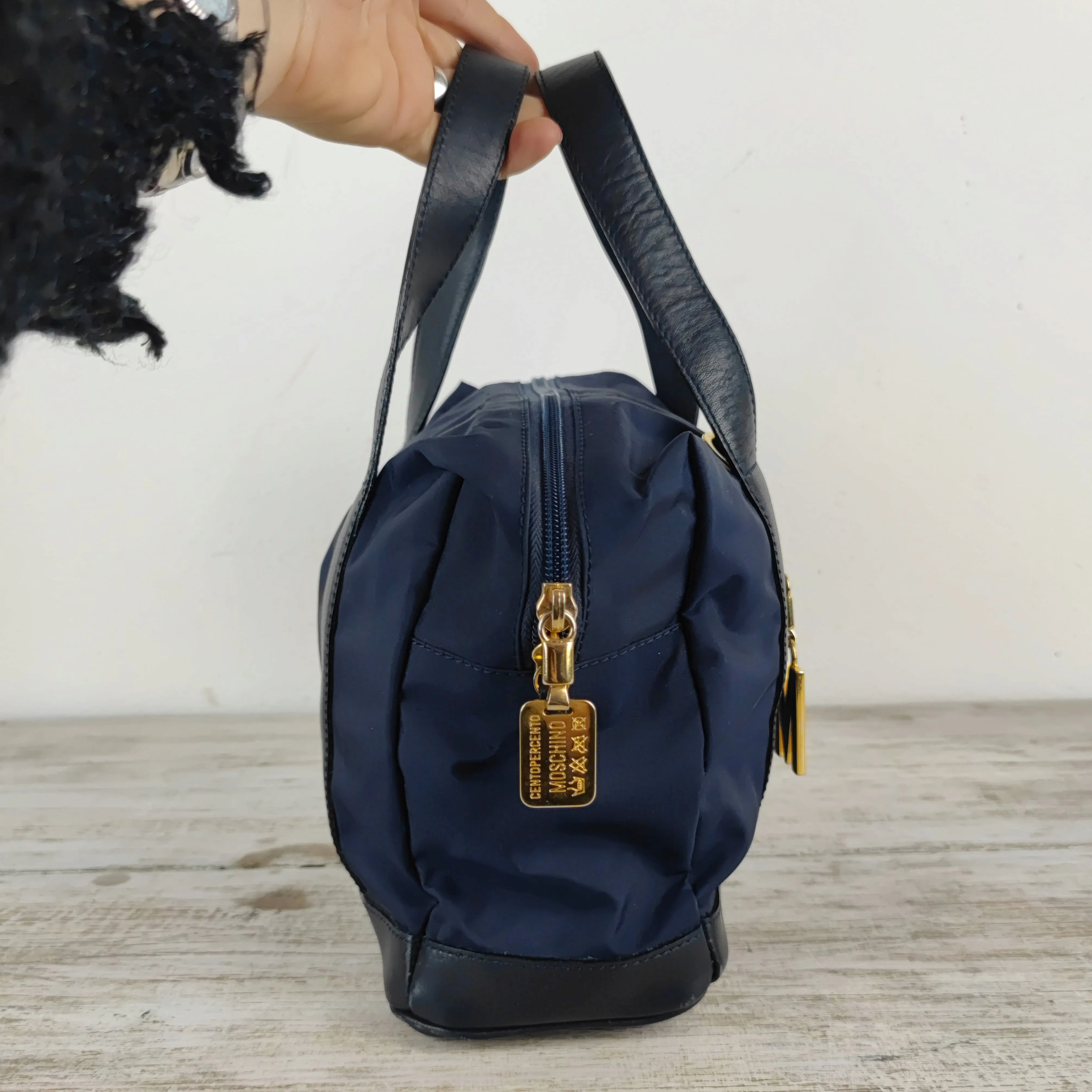Borsa bauletto vintage Moschino nylon blu