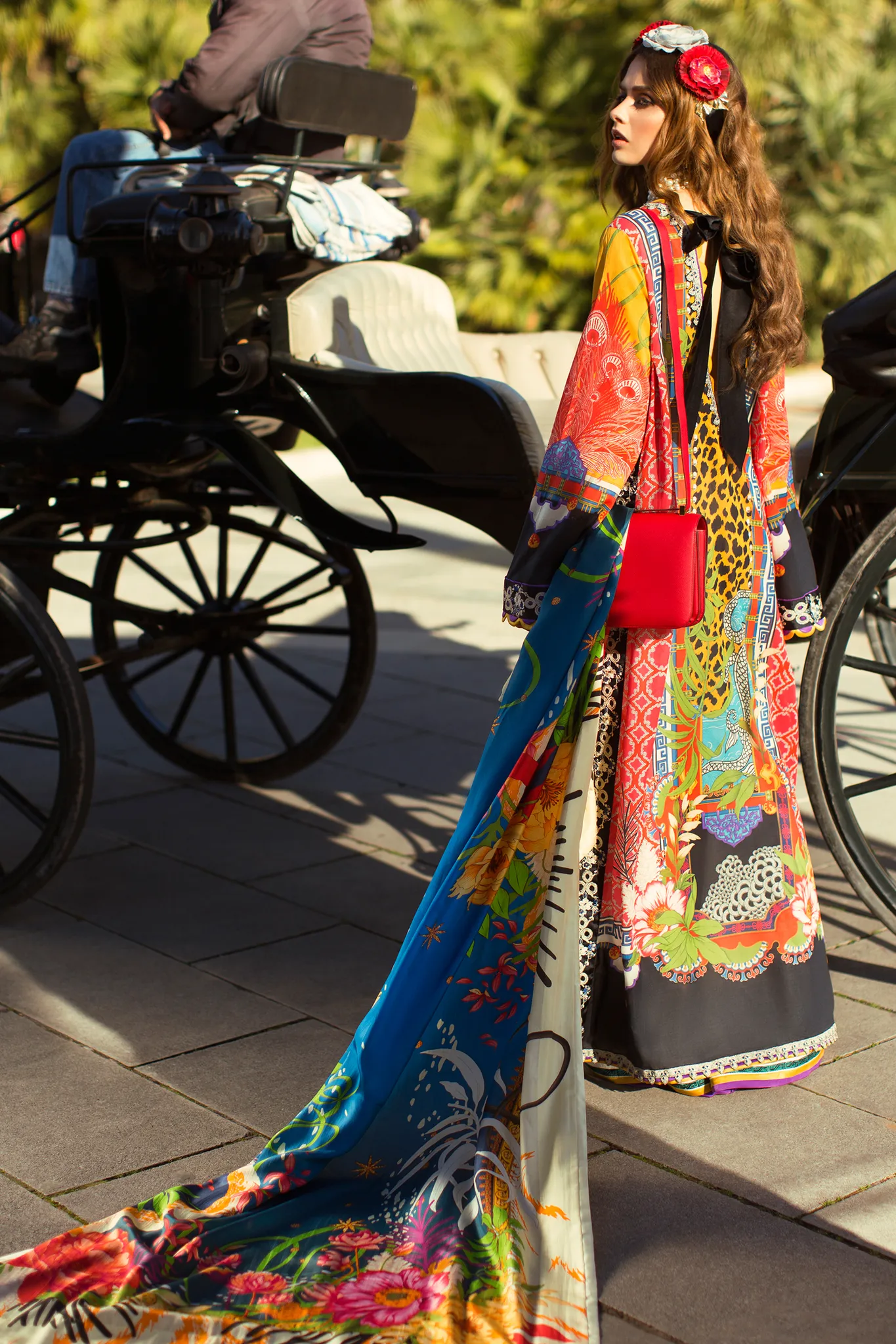 Élan Luxury Lawn Collection 2019 – EL-11 A (FRENESÍ)