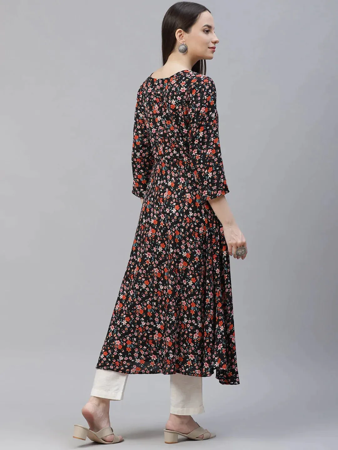 Women Black & Orange Floral Printed Floral Kurta