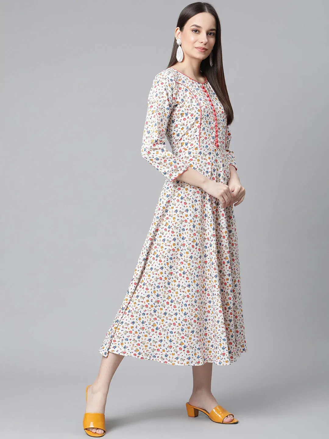 Women White & Orange Floral Printed Floral Kurta